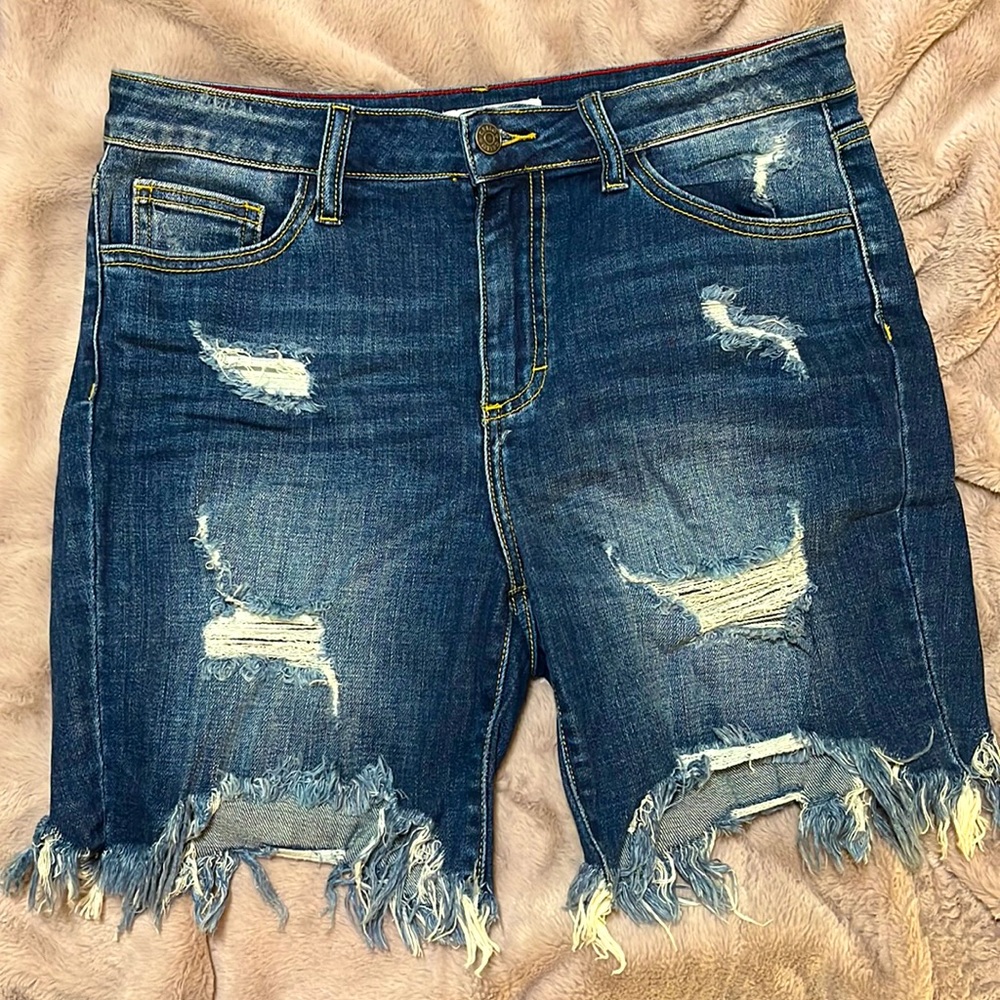 Cello cut-off blue jean shorts Large